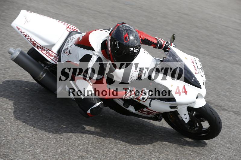 /Archiv-2024/29 12.06.2024 MOTO.CH Track Day ADR/Gruppe blau/Team